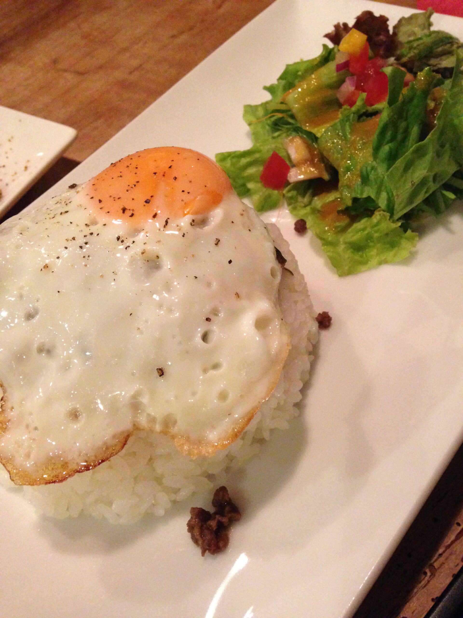 雨の屋久島旅3：美味しいカフェ飯と潮騒の首折れさばの刺身