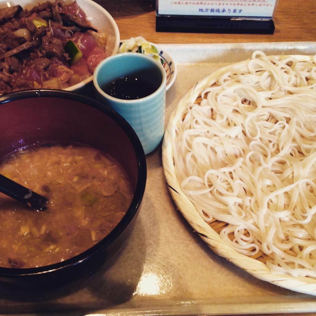 秋の東京旅2：スープがクセになる新橋の人気店「うどんの七蔵」